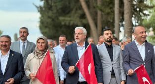 15 Temmuz’da Adıyaman’da anlamlı anma programı: Demokrasi Meydanı doldu taştı