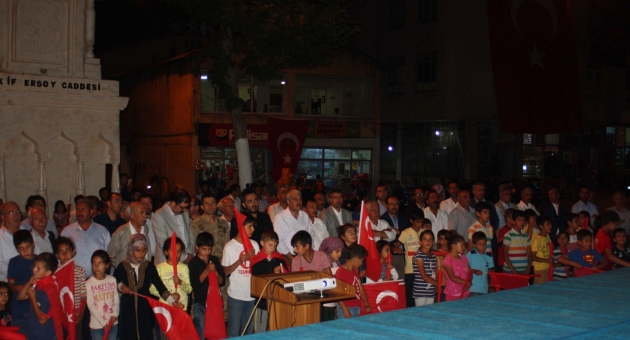 15 Temmuz'da Çelikhanlılar Tek Yürek Oldu