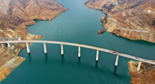 16 kilometrelik yol 685 metreye indi