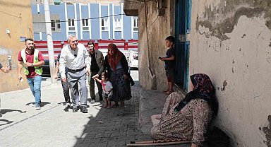 Beyazgül vatandaşların taleplerini yerinde dinliyor