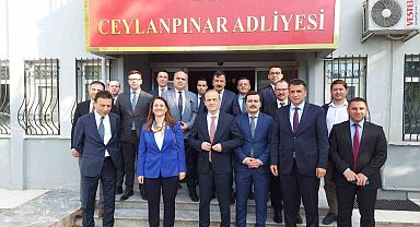 Ceylanpınar'da muhtarlardan tayini çıkan baş savcıya veda ziyareti
