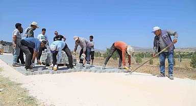Ergani Belediyesi kilitli parke çalışmalarına başladı