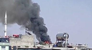 Gaziantep'te evin çatısında çıkan yangın korkuttu