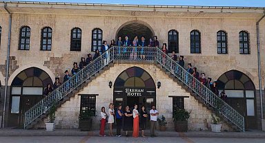 Güzellik uzmanları Şirehan'dan geçti
