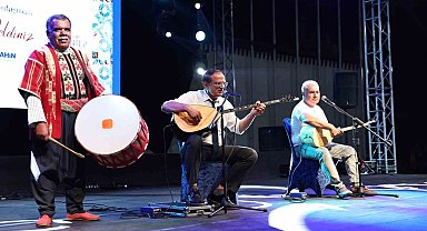 Hemşehri Dernekleri Festivali renkli görüntülerle başladı