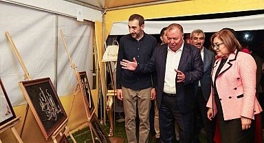 Hemşehri Dernekleri Festivali'nin resmi açılışı yapıldı