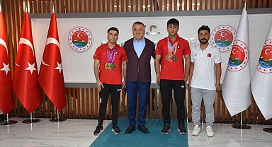 Vali Bilgin, Avrupa Şampiyonu Harun Algül'ü kabul etti