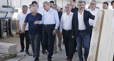 Vali Su, OSB'de faaliyet gösteren fabrikaları inceledi