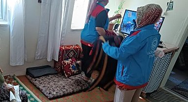 Yaşlı, engelli ve ağır kronik hastalarının evleri temizleniyor
