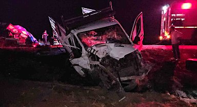 Adıyaman'da 3 aracın karıştığı kazada 3 kişi yaralandı