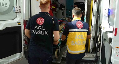 Adıyaman'da kule vinç devrildi: 2 yaralı