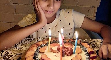 Çölyak hastalarına doğum günü pastası sürprizi