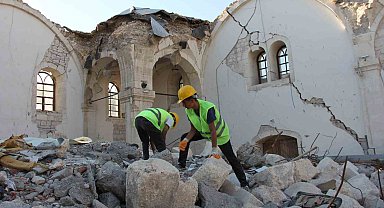 Depremde yıkılan Adıyaman Ulu Cami'de restorasyon başladı