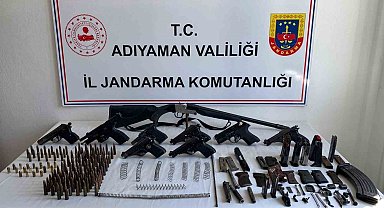 Jandarma çok sayıda silah ele geçirdi