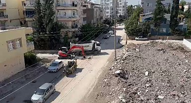 Patlayan doğalgaz borusu korkuya neden oldu
