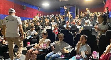 Minik öğrenciler sinema etkinliğinde bir araya geldi
