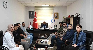 Rektör Kelleş, Filistinli öğrenciler ile bir araya geldi
