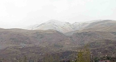 Çelikhan'da ki Akdağ'a kar yağdı