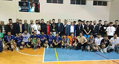 Sincik'te voleybol turnuvası düzenlendi