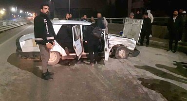 İki otomobil çarpıştı: 1 yaralı