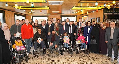 Belediyeden engelli vatandaşlara tekerlekli sandalye desteği