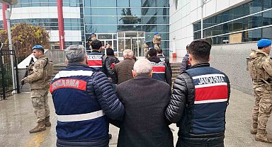 DBP İl Eş başkanı ile 2 kişi tutuklandı