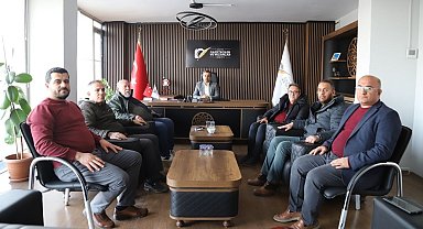 İşeri: "Gazeteciler Günü Buruk Geçiyor"