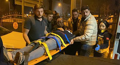 Kamyon ile otomobil çarpıştı: 1 yaralı