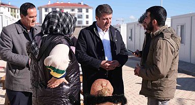 Milletvekili Tutdere, konut alanı ve konteyner kentte incelemede bulundu