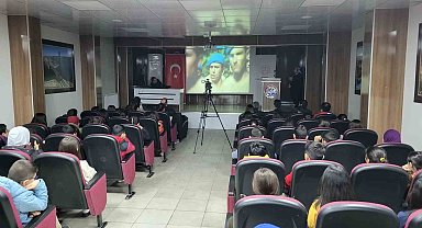 Okullarda şehitler anıldı