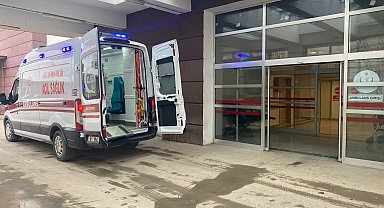 Tabancayla kendini kazara vurarak yaraladı