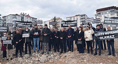 Besni'de depremzedeler müteahhite tepki gösterdi