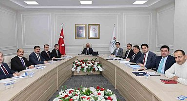 Deprem konutlarındaki çalışmalar masaya yatırıldı