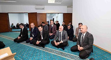 Depremde hayatını kaybeden adliye personeli için mevlit okutuldu