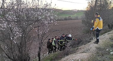 Otomobil şarampole yuvarlandı: 1 yaralı