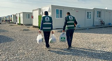 Adıyaman'da depremzedelere 2 bin 200 gıda paketi dağıtıldı