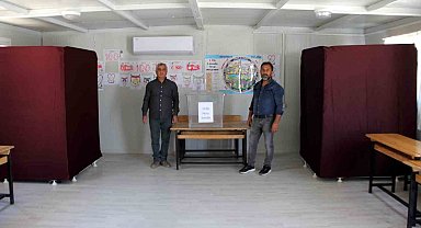Adıyaman'da sınıflar temizlendi, sandıklar kuruldu