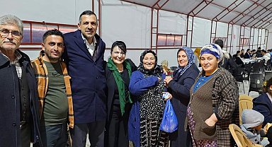Başkan Adayı Toydaş, iftarını vatandaşlarla birlikte çadırda açtı
