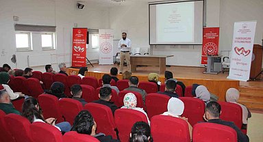 Evlenmek için kredi alacak depremzede gençlerin eğitimi başladı