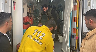 Motosiklet ile otomobil çarpıştı: 1 yaralı