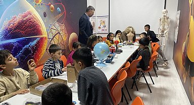 Öğretmenim ilkokulunda bilim odası açıldı