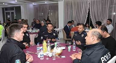 Polisler iftar yemeğinde bir araya geldi