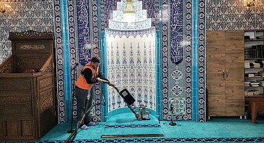 Adıyaman'da camiler bayrama hazır