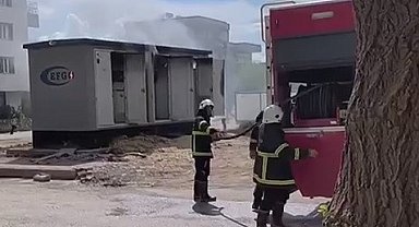 Alev alan trafo korkuya neden oldu