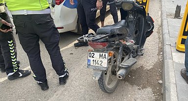 İki motosiklet çarpıştı: 1 yaralı