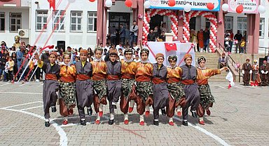 Kahta'da 23 Nisan coşku ile kutlandı
