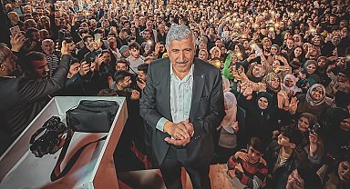 Kahta'da AK Parti'nin adayı Mehmet Can Hallaç belediye başkanı seçildi