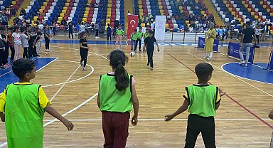 Öğrenciler geleneksel oyunları oynayarak büyük mutluluk yaşadı