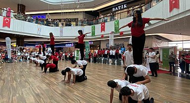 Adıyaman Doğa Koleji'nde 19 Mayıs coşkusu