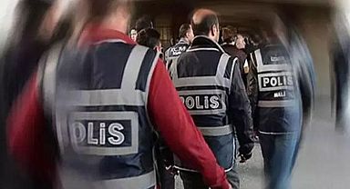 Canlı yayında 8 yaşındaki kızına müstehcen kelimeler kullanan kadın gözaltına alındı